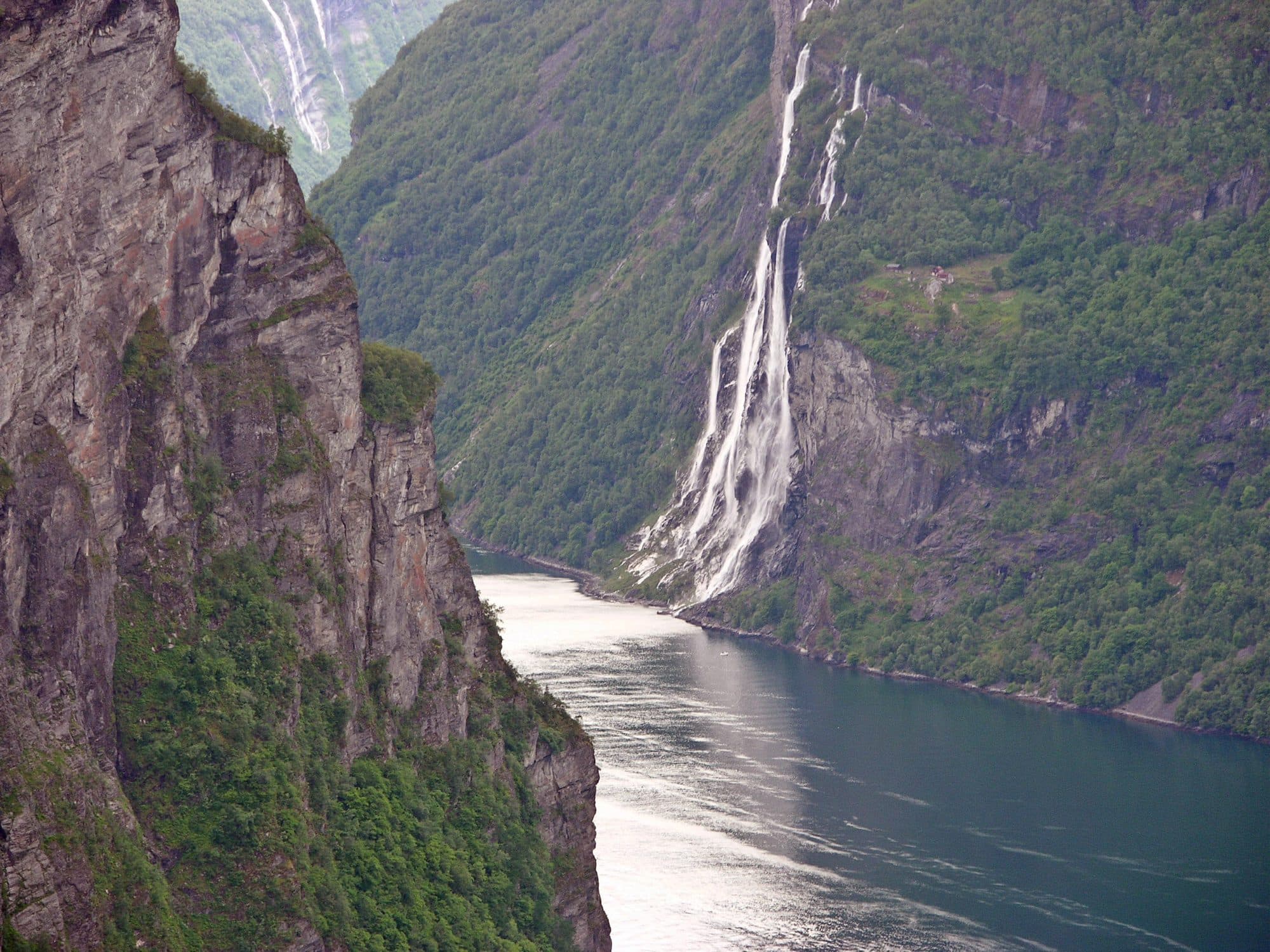 Geirangerfjord Wasserfaelle I.jpg